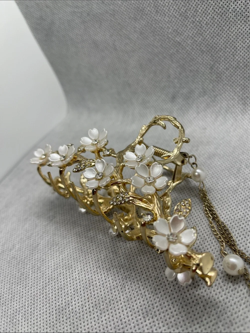 Gold Floral Pearl Hair Clip - Women's Accessories